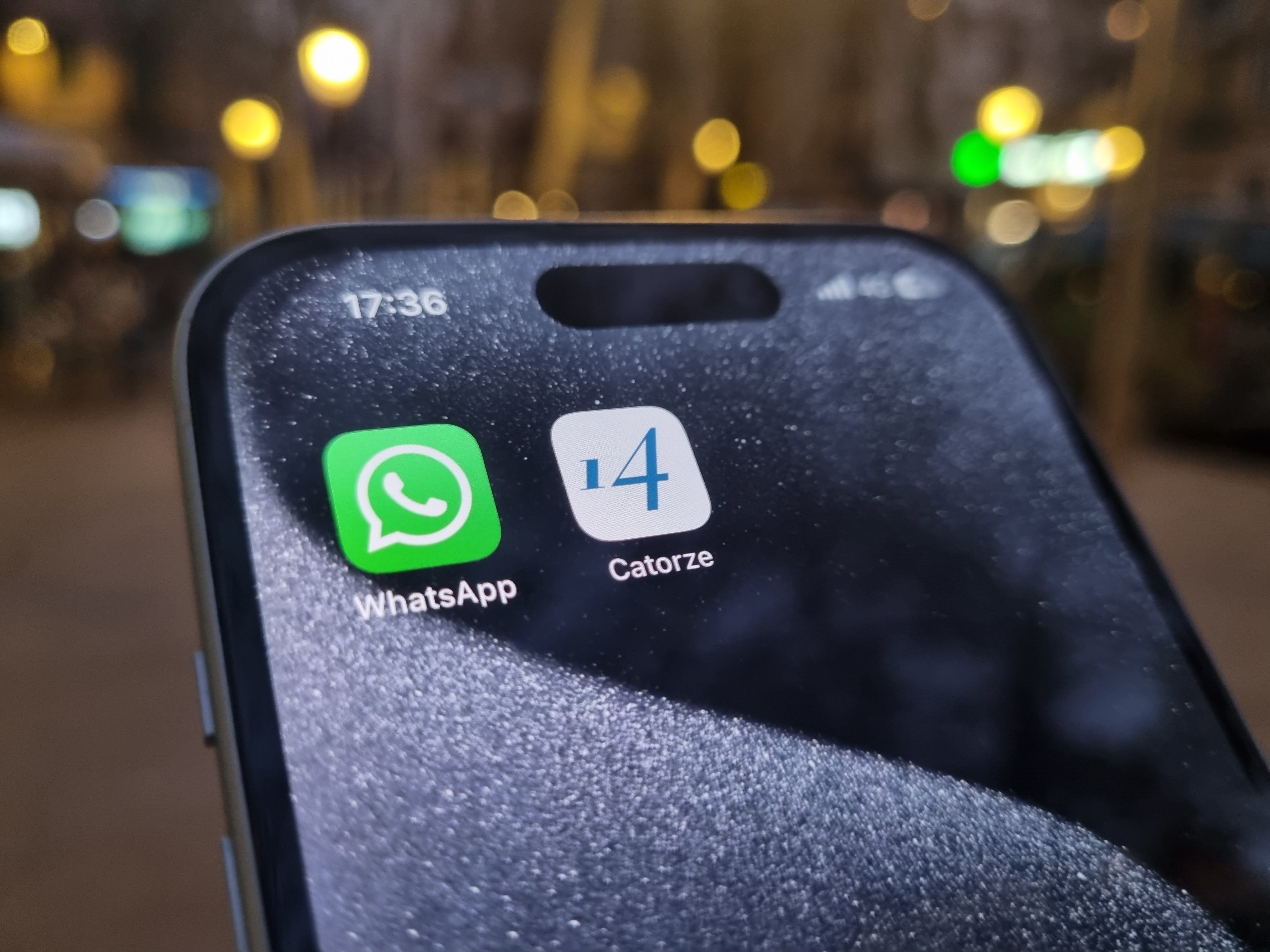 Catorze estrena comunitat de WhatsApp per compartir el seu contingut