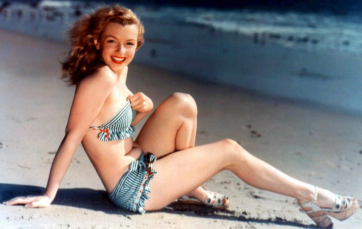 1200_1473676920Marilyn_Monroe_postcard