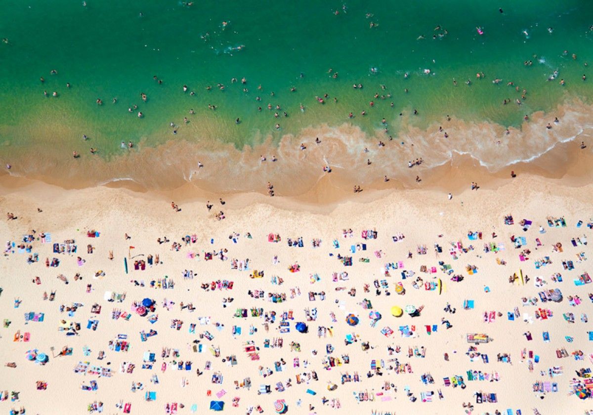 1200_1463510761aerial-beach-gray-malin-designboom02