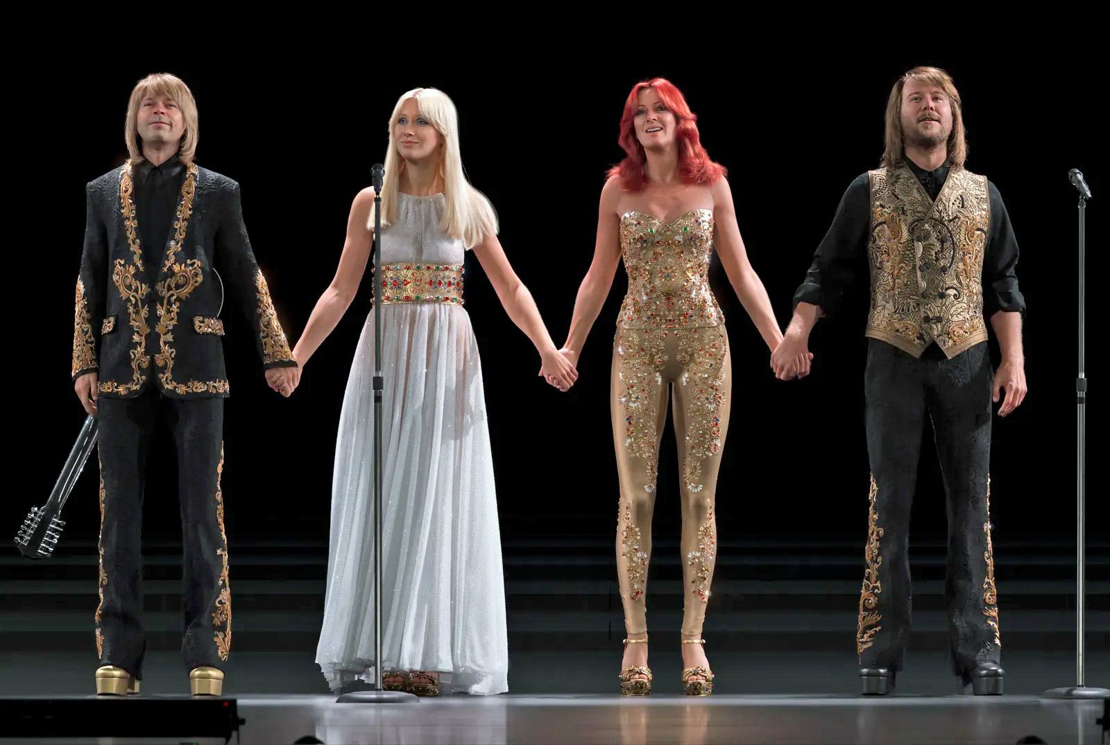 Els clons virtuals d’ABBA triomfen en concert