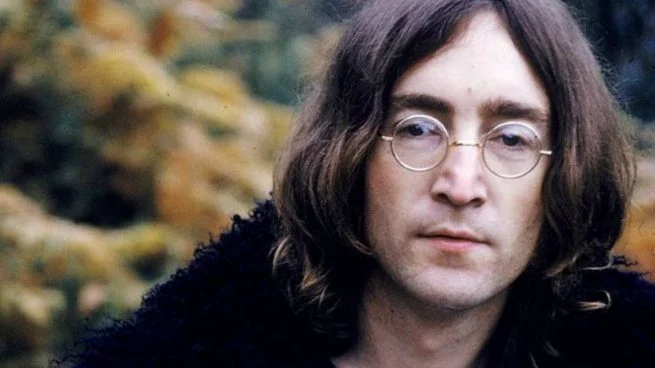 "I didn't mean to hurt you/ I'm sorry that I made you cry", cantava John Lennon, líder dels Beatles, a la cançó "Jealous Guy".