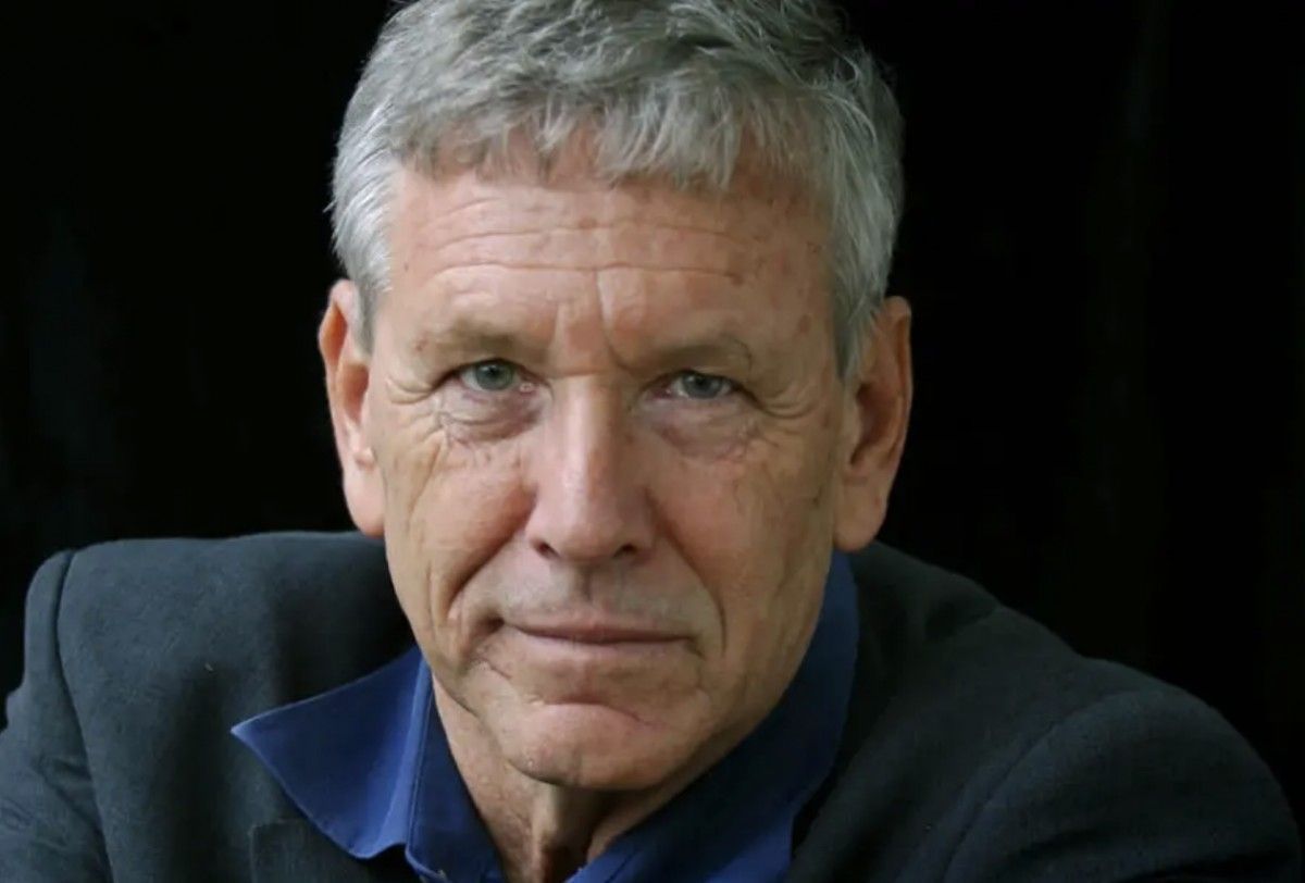 Amos Oz